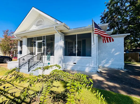 404 W Jefferson St, Ripley, MS 38663