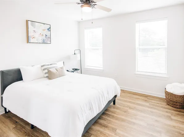 7051 Meadow Lake Blvd #10103, Austin, TX 78744