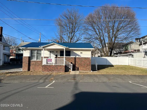 119 W 2nd St, Mount Carmel, PA 17851