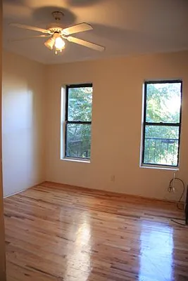 Rented by Lang Realty LLC | media 4