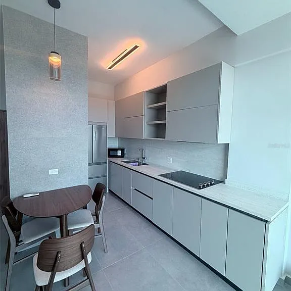 352 Del Parque — Photo 2