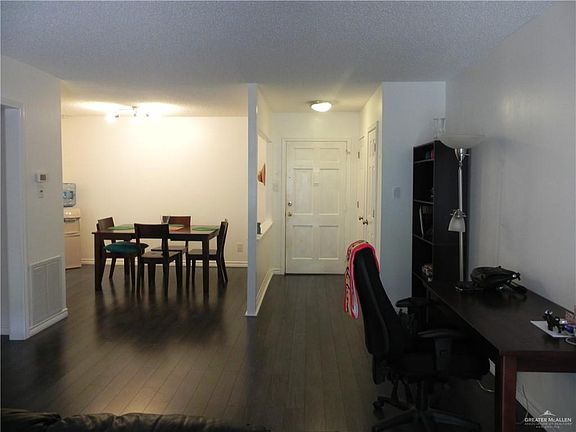 4th image of 2700 Bellefontaine St APT B15