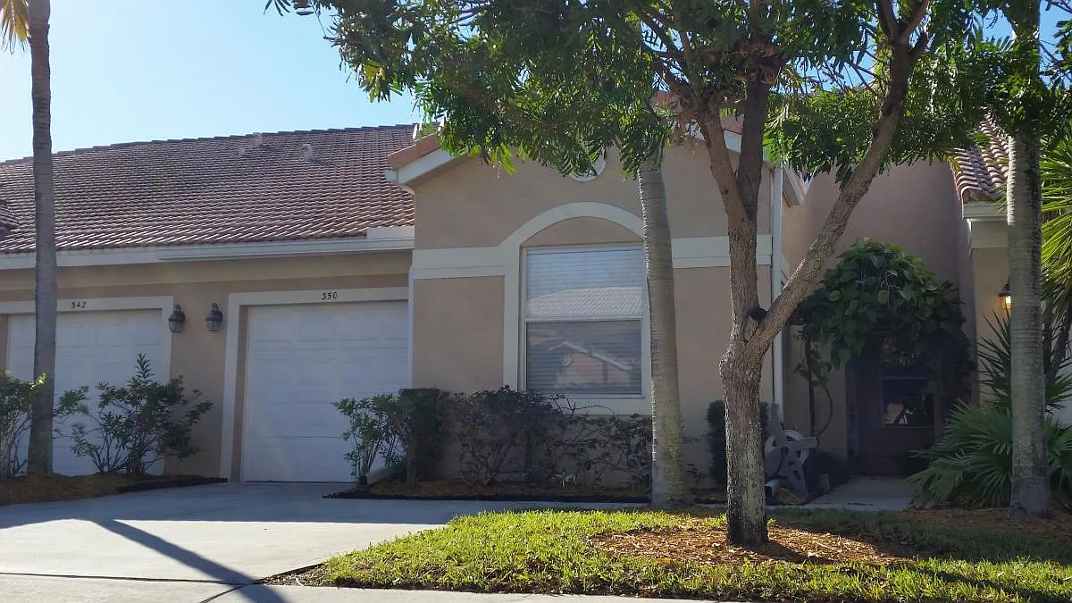 350 W Coral Trace Circle — Photo 1