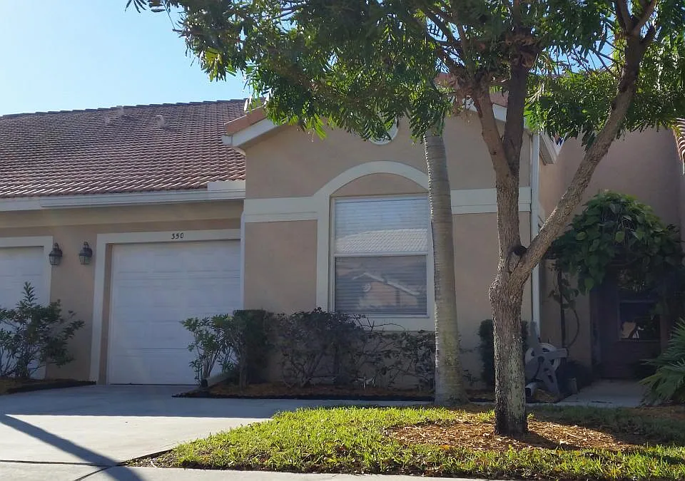 350 E Coral Trace Cir