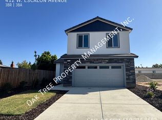 412 W Escalon Ave, Clovis, CA 93612