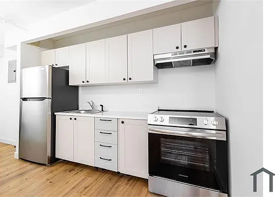 3 bed, 1000 sqft, $3,540 — Photo 4