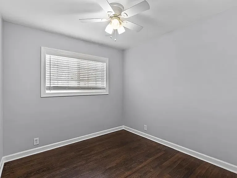 3611 Wabash Ave — Photo 9