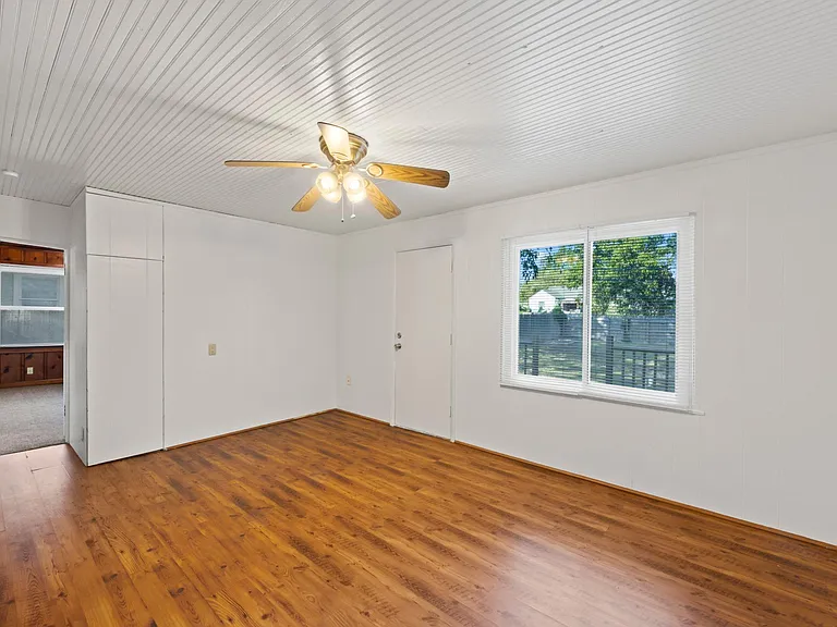 220 S Quebec Ave — Photo 15