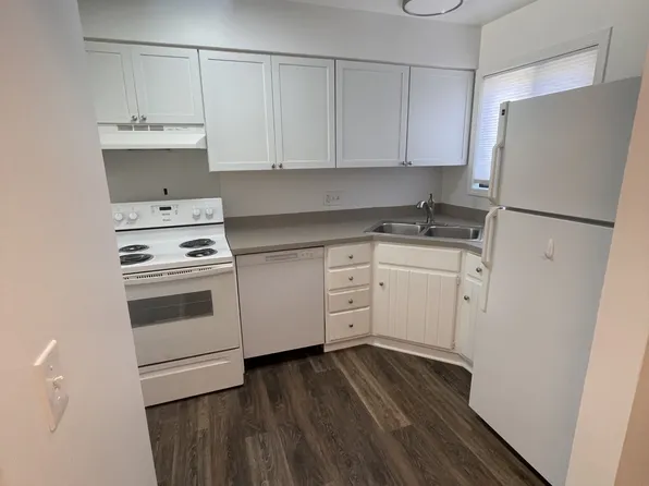 2158 Regency Dr, 2158 Regency Dr #1, East Lansing, MI 48823