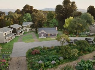 13 Fireside Dr, Asheville, NC 28806