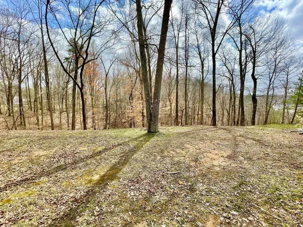 3 Marina Point Ct, Jamestown, KY 42629