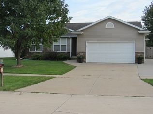 2515 Daleview Dr, Marion, IA 52302