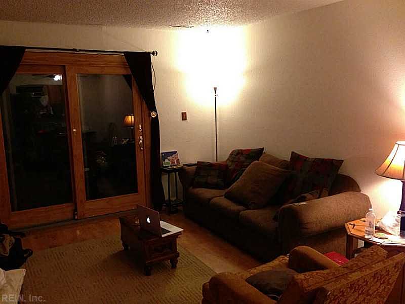 2nd image of 3162 E Ocean View Ave