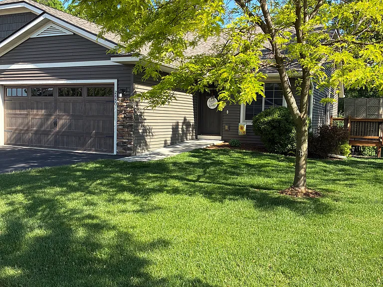 2850 Swallowtail Ct — Photo 7