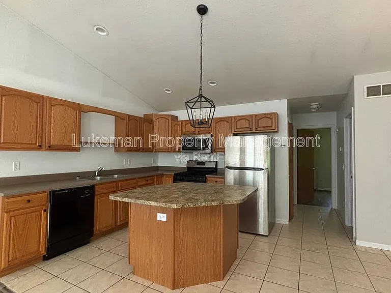 415 S Kendall Ave #403 — Photo 1