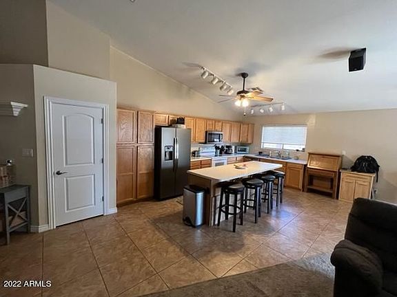 3rd image of 8731 W Lone Cactus Dr