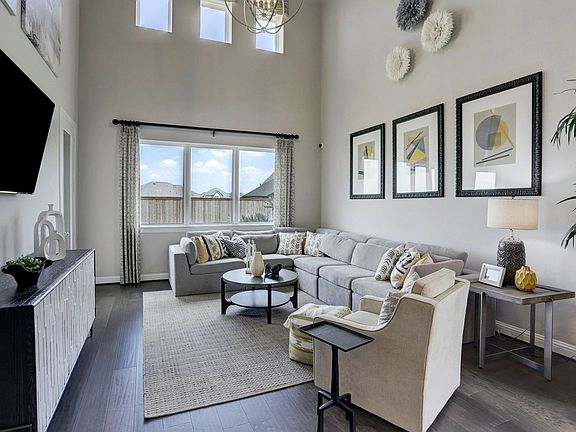 Plan 3079 living room - staged