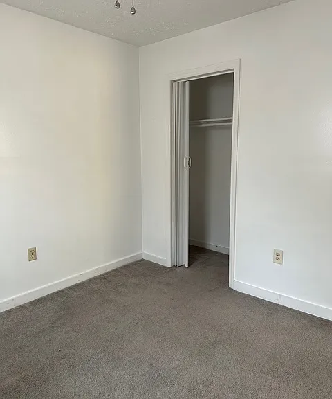 940 Jennelle Rd — Photo 7