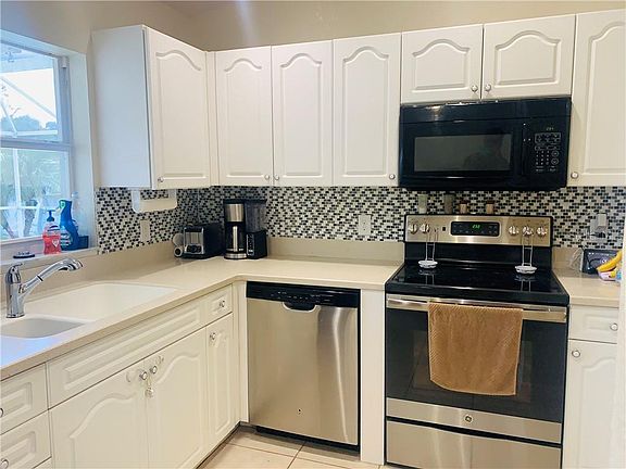 5th image of 4073 Markle Ave