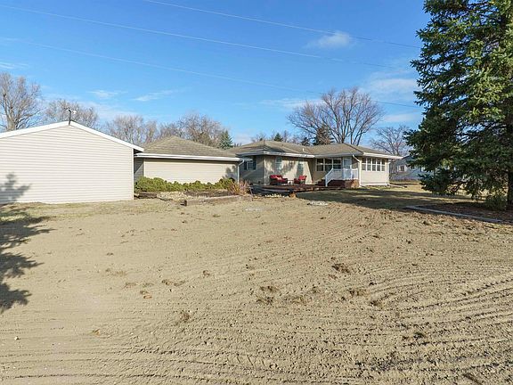 3rd image of 1606 Lake Ave