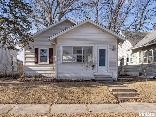 1840 42nd St, Rock Island, IL 61201