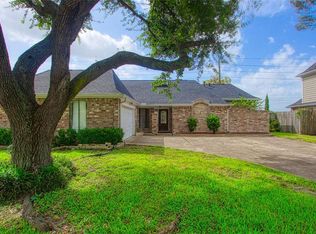 15239 Rio Plaza Dr, Houston, TX 77083