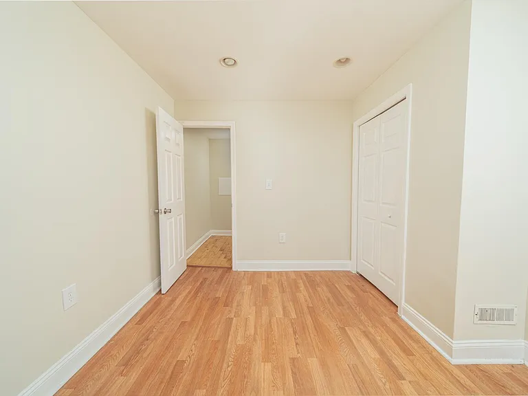 1170 Washington Blvd — Photo 10