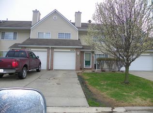 4416 104th St APT 3, Urbandale, IA 50322