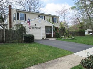 25 Orchard Ct, Howell, NJ 07731