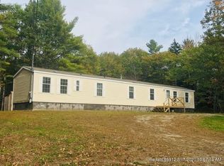 912 Middle Rd, Dresden, ME 04342