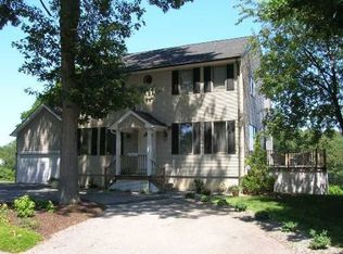 85 Cedar Bay Dr, Warwick, RI 02888