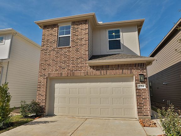 3rd image of 2214 Villa Clara Dr