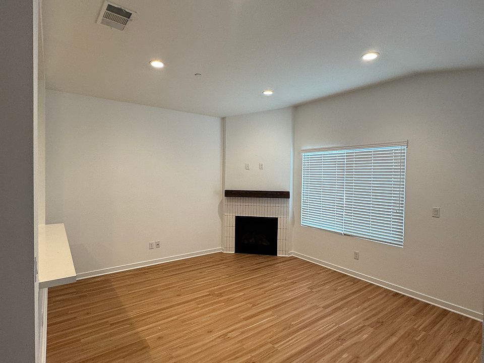 1st image of 7268 Garfield Ave #103