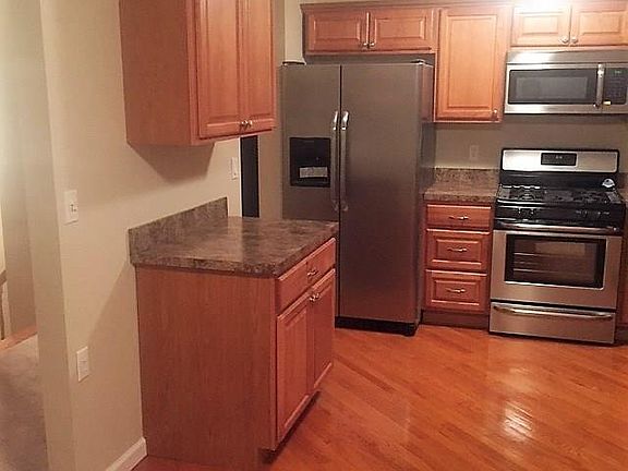 5th image of 8069 Evesborough Dr
