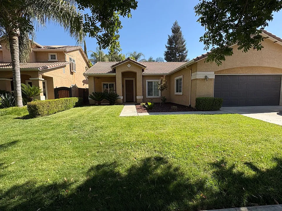 1486 Firestone Dr