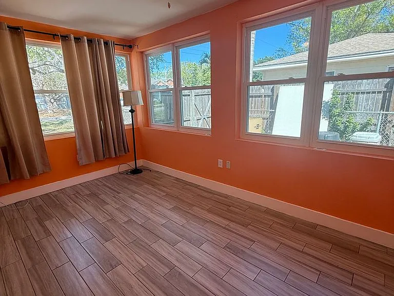 3030 W Napoleon Ave — Photo 2
