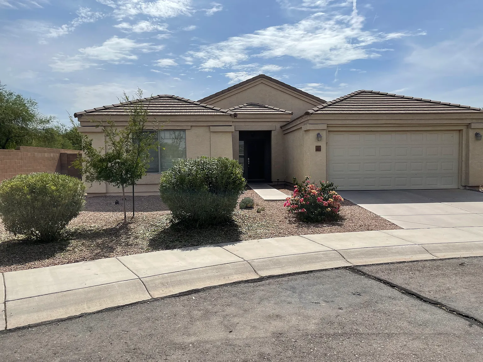 36853 W Giallo Ln — Photo 1