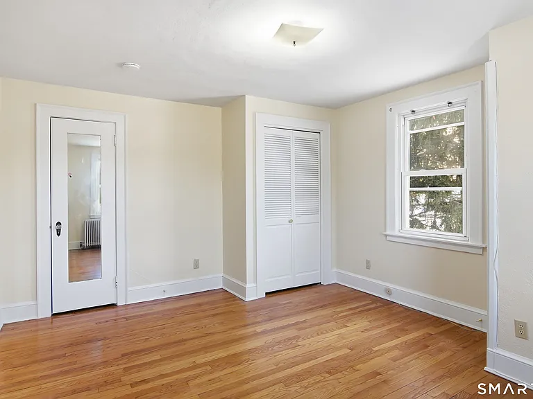 815 E Main St — Photo 31