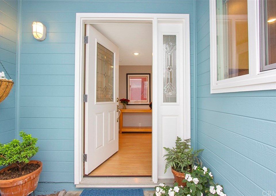 1st image of 3227 Clay St #1