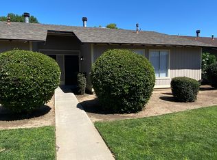 2237 Cherry Ln #102, Clovis, CA 93612