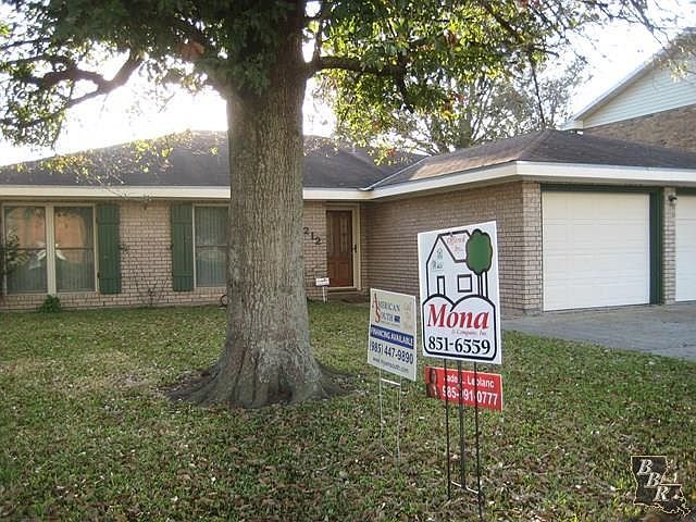 1st image of 2212 Acadian Dr