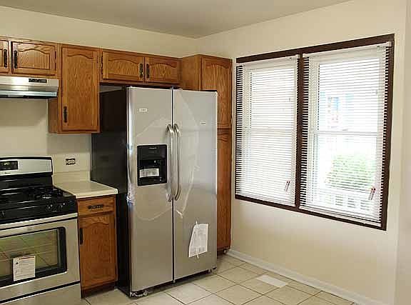 5th image of 1713 Grove Ave #0