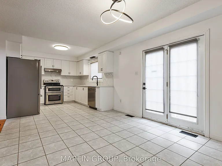 48 Evans St — Photo 10