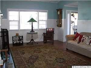 2nd image of 131 Courtshire Dr