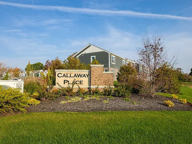 4852 Osprey Pointe Dr #4852 — Photo 5