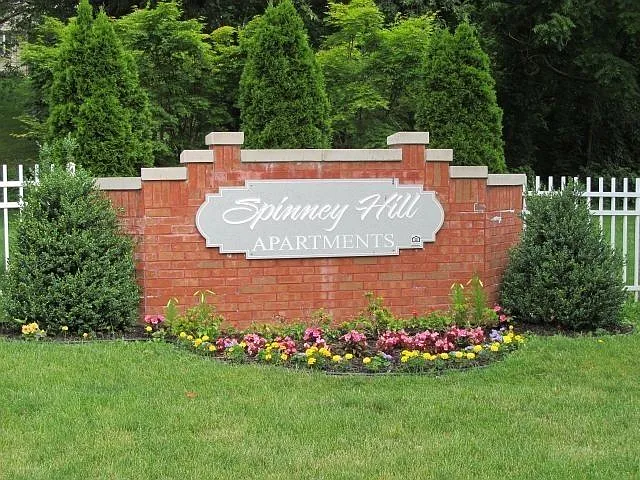 Building Photo - Spinney Hill Homes