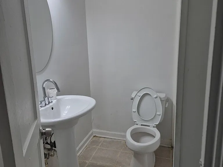 1810 Duke St — Photo 13