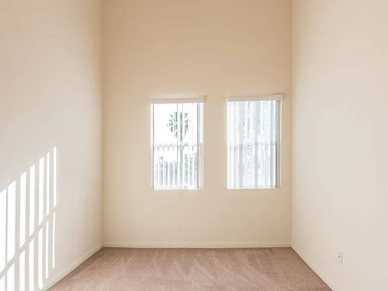 Glenoaks Villas — Photo 8