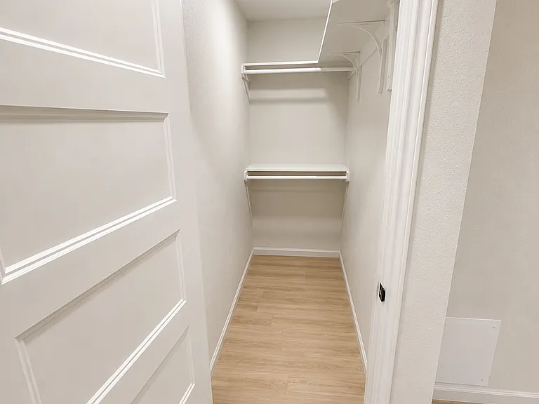 1409 N Englewood Ave #1409 — Photo 6