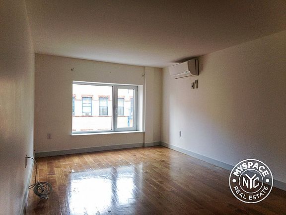 5th image of 392 Saint Marks Ave APT 5A